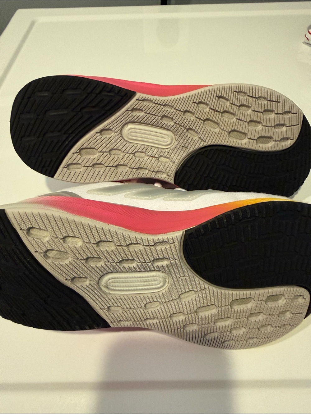 Girls Adidas Ultra run 5 J size 4 - Picture 3 of 5